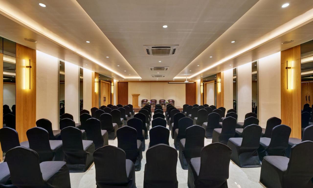 Citrus Hotel Colhapur Exterior foto