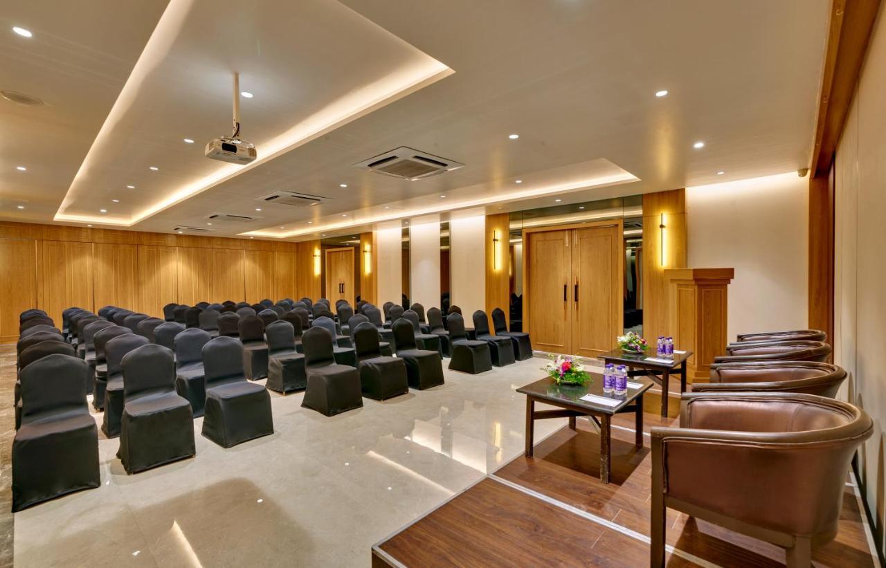 Citrus Hotel Colhapur Exterior foto