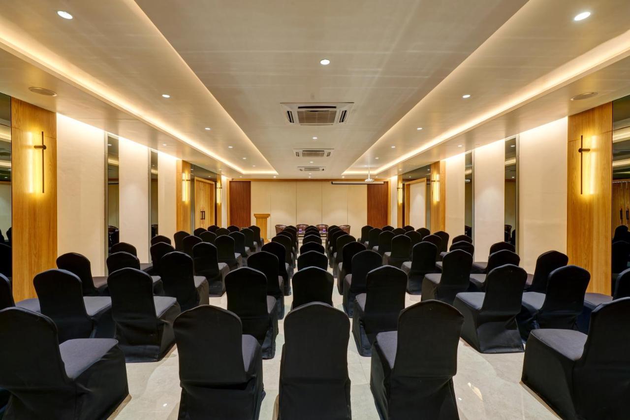 Citrus Hotel Colhapur Exterior foto