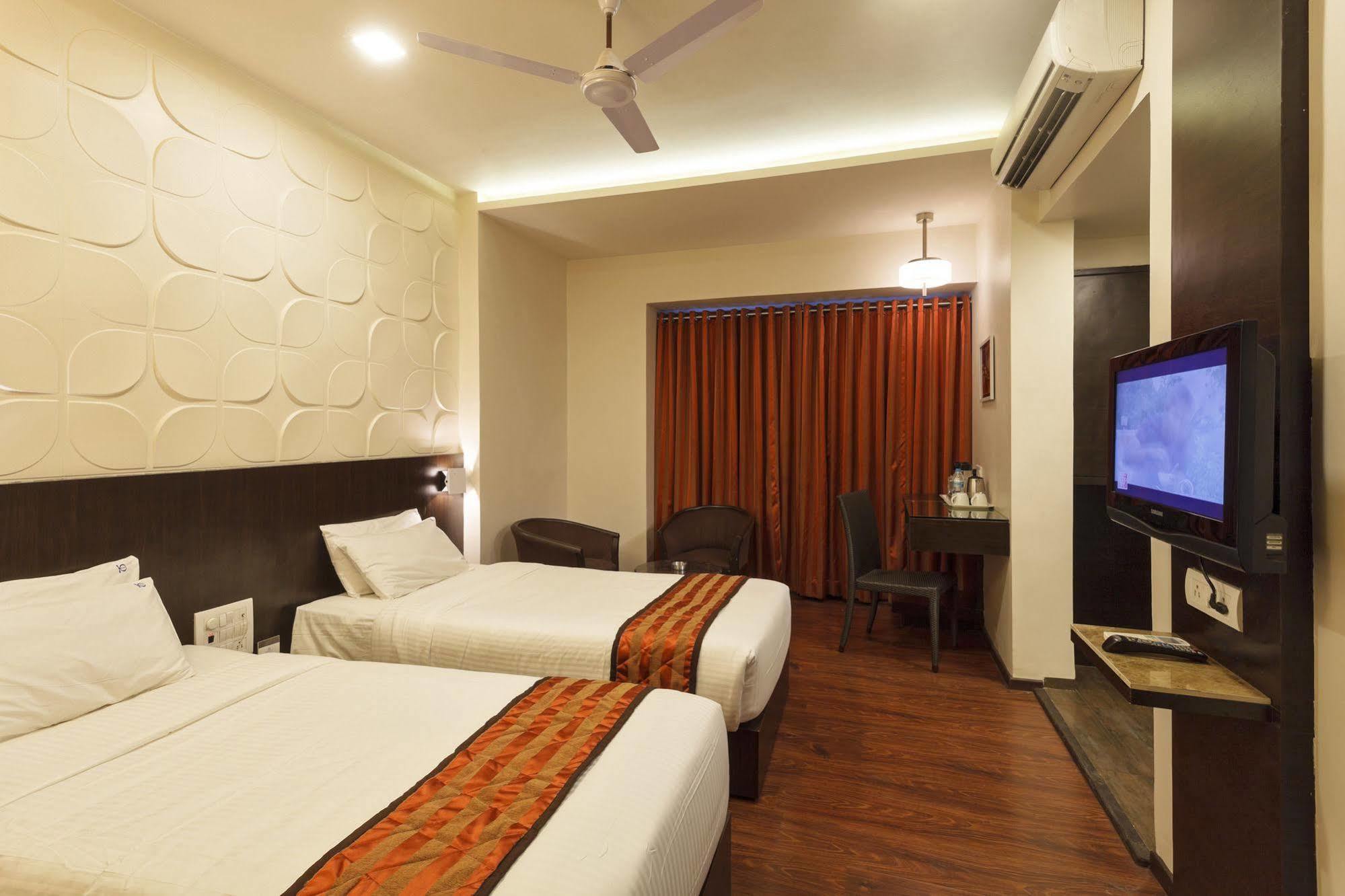 Citrus Hotel Colhapur Exterior foto