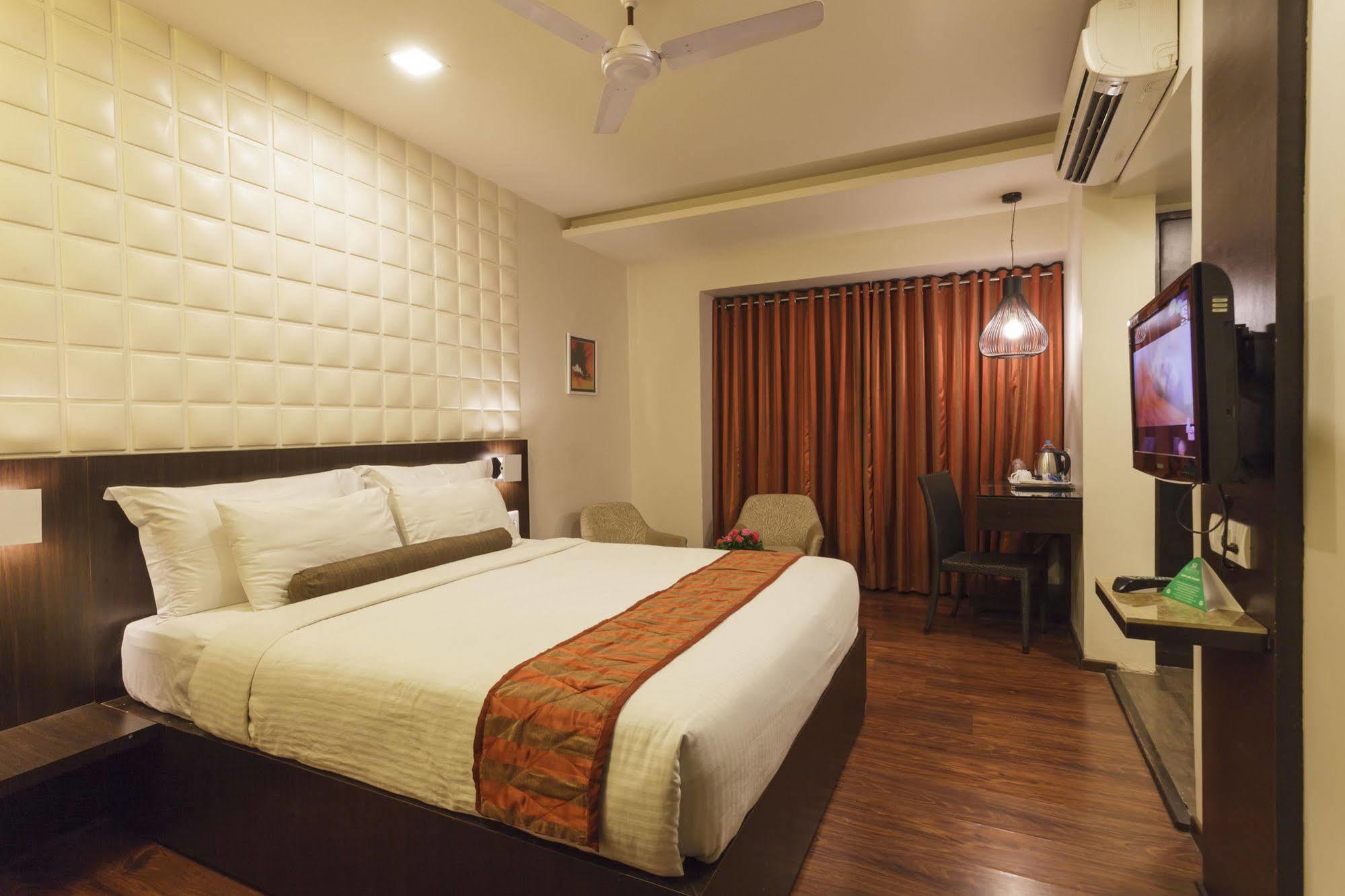 Citrus Hotel Colhapur Exterior foto