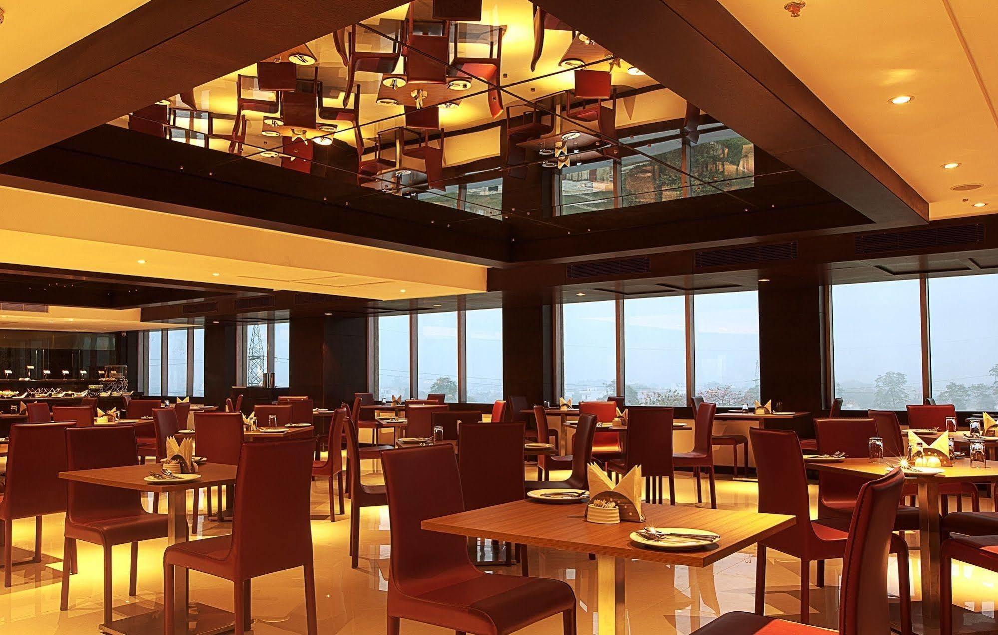Citrus Hotel Colhapur Exterior foto