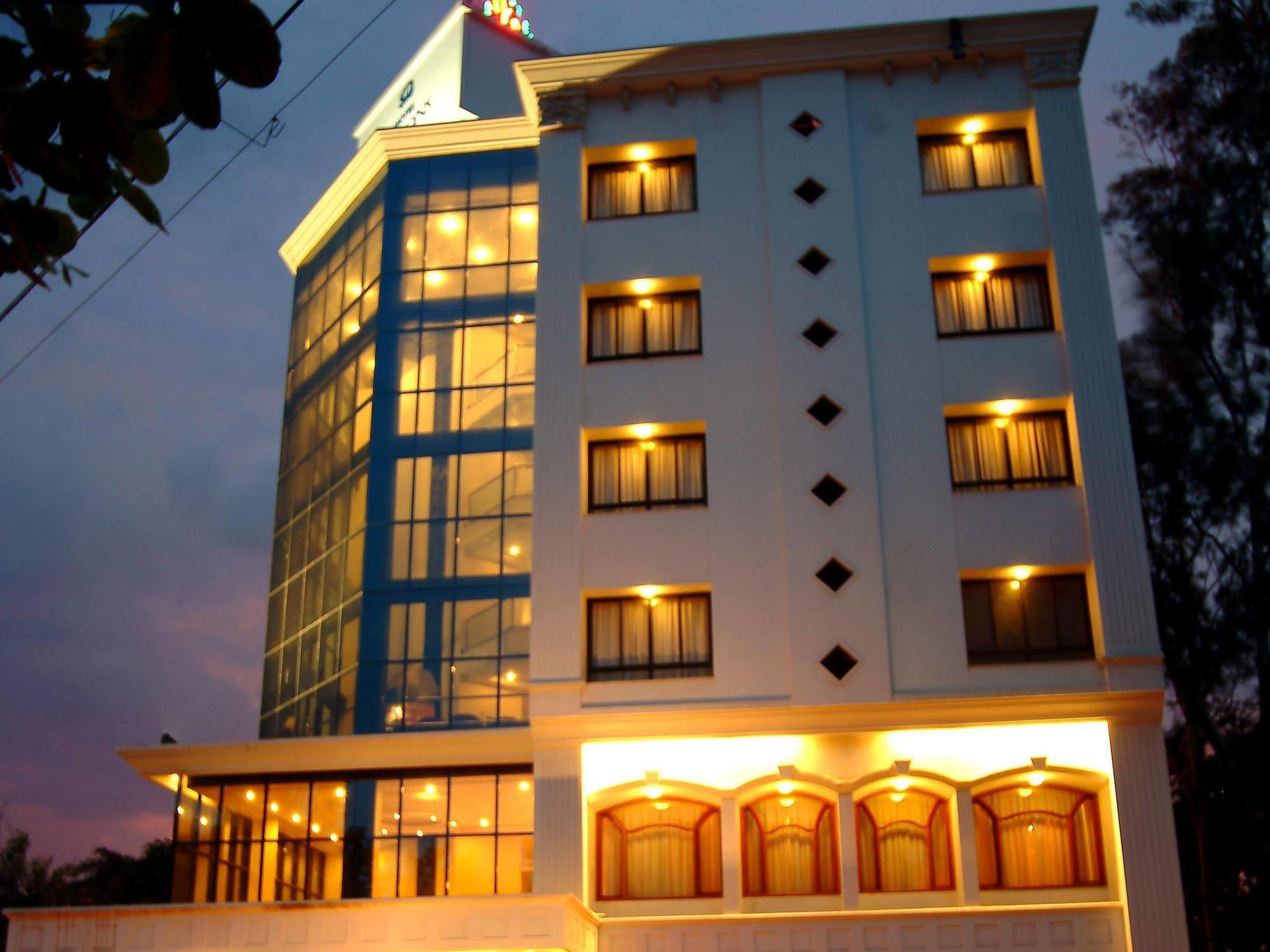 Citrus Hotel Colhapur Exterior foto
